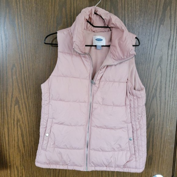 Old Navy Women's Rose Pink Puffer Vest Size Medium - Picture 4 of 8